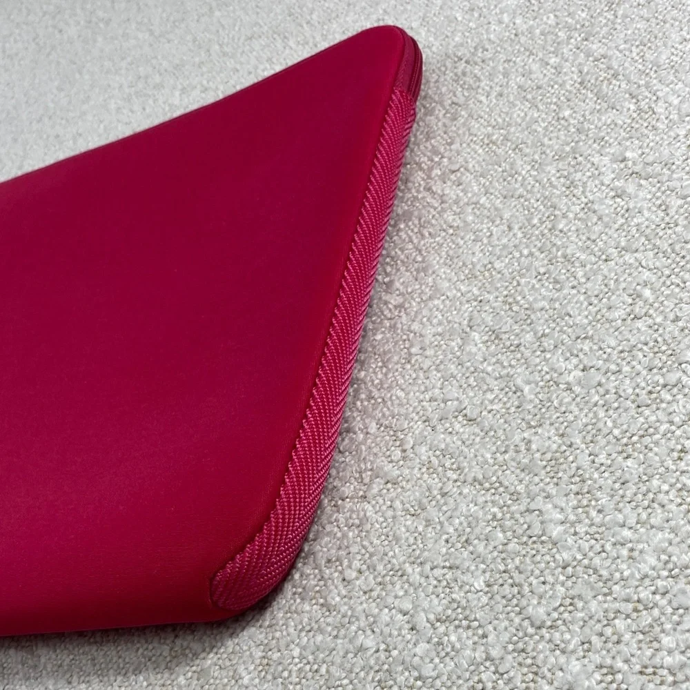 Hot pink Tablet Sleeve - Slim Protective Carry Case for laptops, tablets 14x10